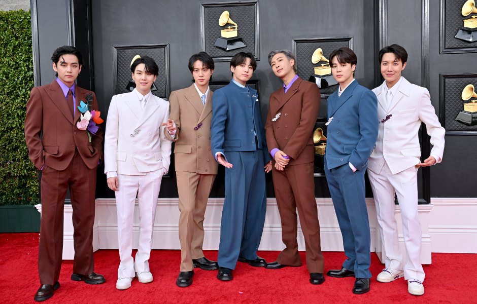 1389467249 LAS VEGAS, NEVADA - APRIL 03: (L-R) V, Suga, Jin, Jungkook, RM, Jimin and J-Hope of BTS attends the 64th Annual GRAMMY Awards at MGM Grand Garden Arena on April 03, 2022 in Las Vegas, Nevada. (Photo by Axelle/Bauer-Griffin/FilmMagic)