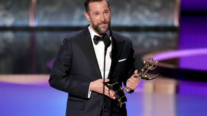 Noah Wyle Shares Sweet Reaction Daughter Had to His Two Emmy Wins 2235474044