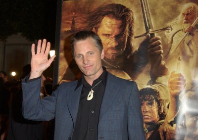 105271391 Viggo Mortensen during "The Lord Of The Rings: The Return Of The King" - Los Angeles Premiere at The Mann Village Theatre in Westwood, California, United States. (Photo by Jon Kopaloff/FilmMagic)