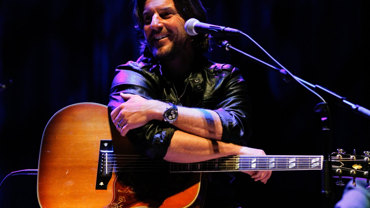 Who Is Brett James: The Grammy-Winning Songwriter Who Died at the Age of 57 187070759