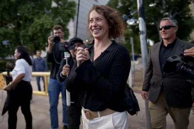 GettyImages-2214373328 Menendez Brothers Cousin Anamaria Baralt Rooting for Their Release