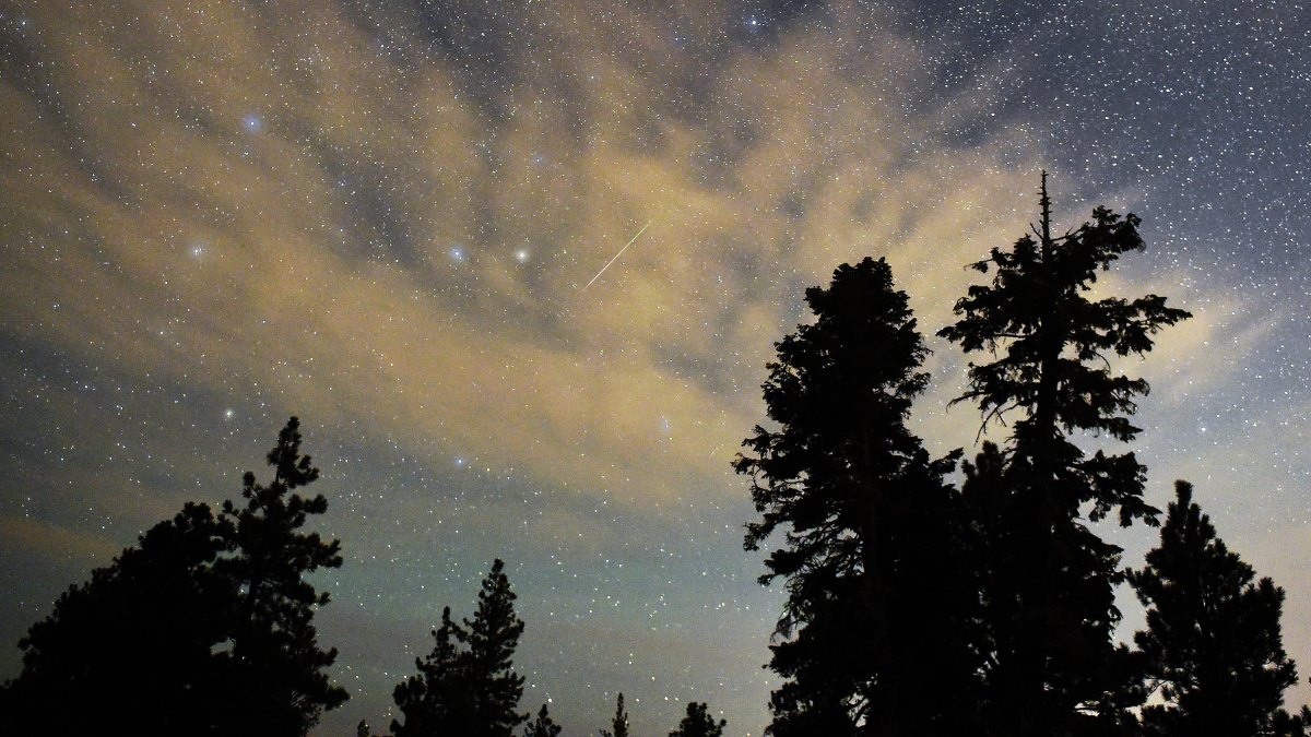 483813606 Here's Everything You Need to Know About the Orionid Meteor Shower