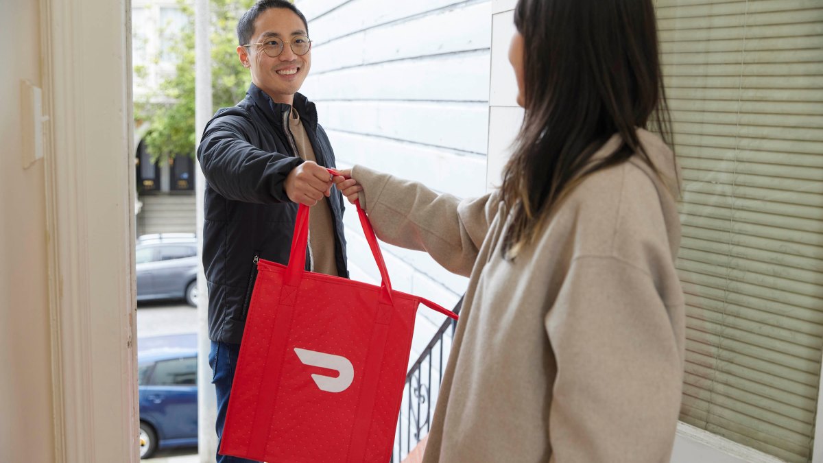 Here's How to Receive a Free Meal on DoorDash 2153458874