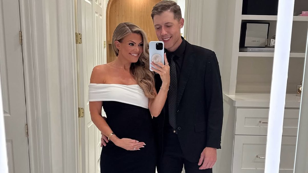 Influencer Jess Crum Makes 'Unexpected' Announcement on Instagram About 'Insane' Birth Experience