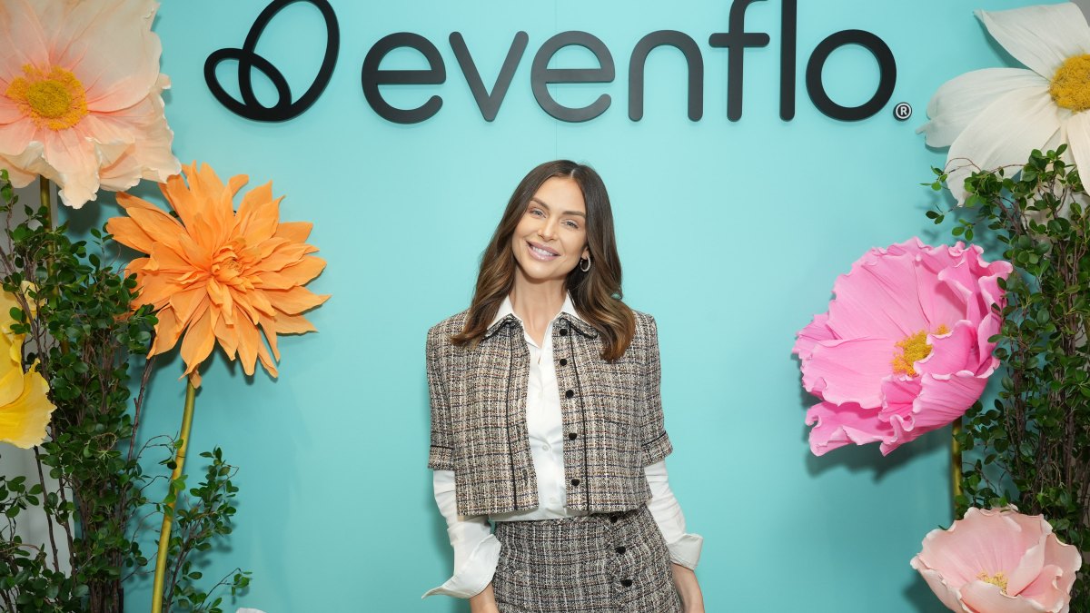 2184435528 Lala Kent Flips Into Mom Mode After Hearing Daughter Ocean Cuss on Camera