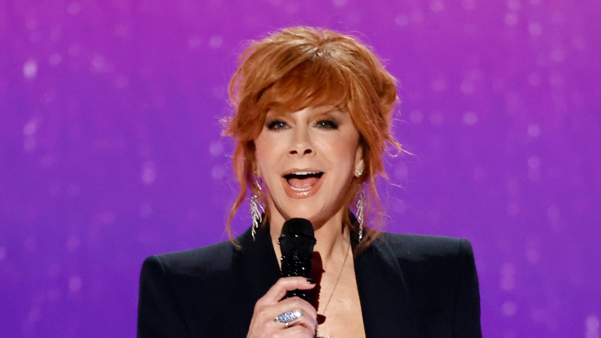 Reba-McEntire-2153308168