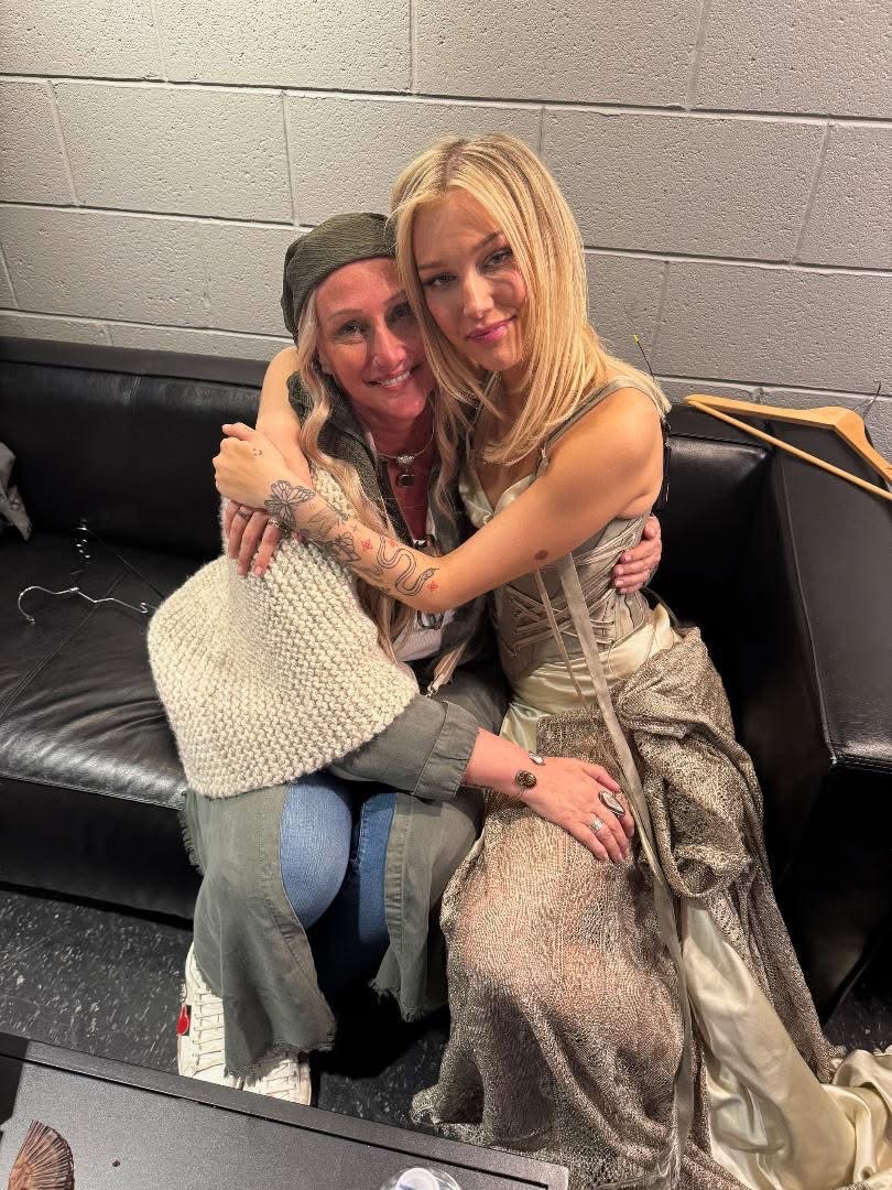 Singer Grace VanderWaal Shares Her Mom Has Passed After a Battle with Breast Cancer