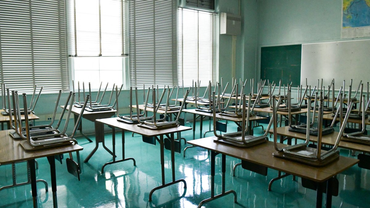 Teacher Testifies in Court She Thought She Was Dying After Being Shot by 6-Year-Old Student 1266183854