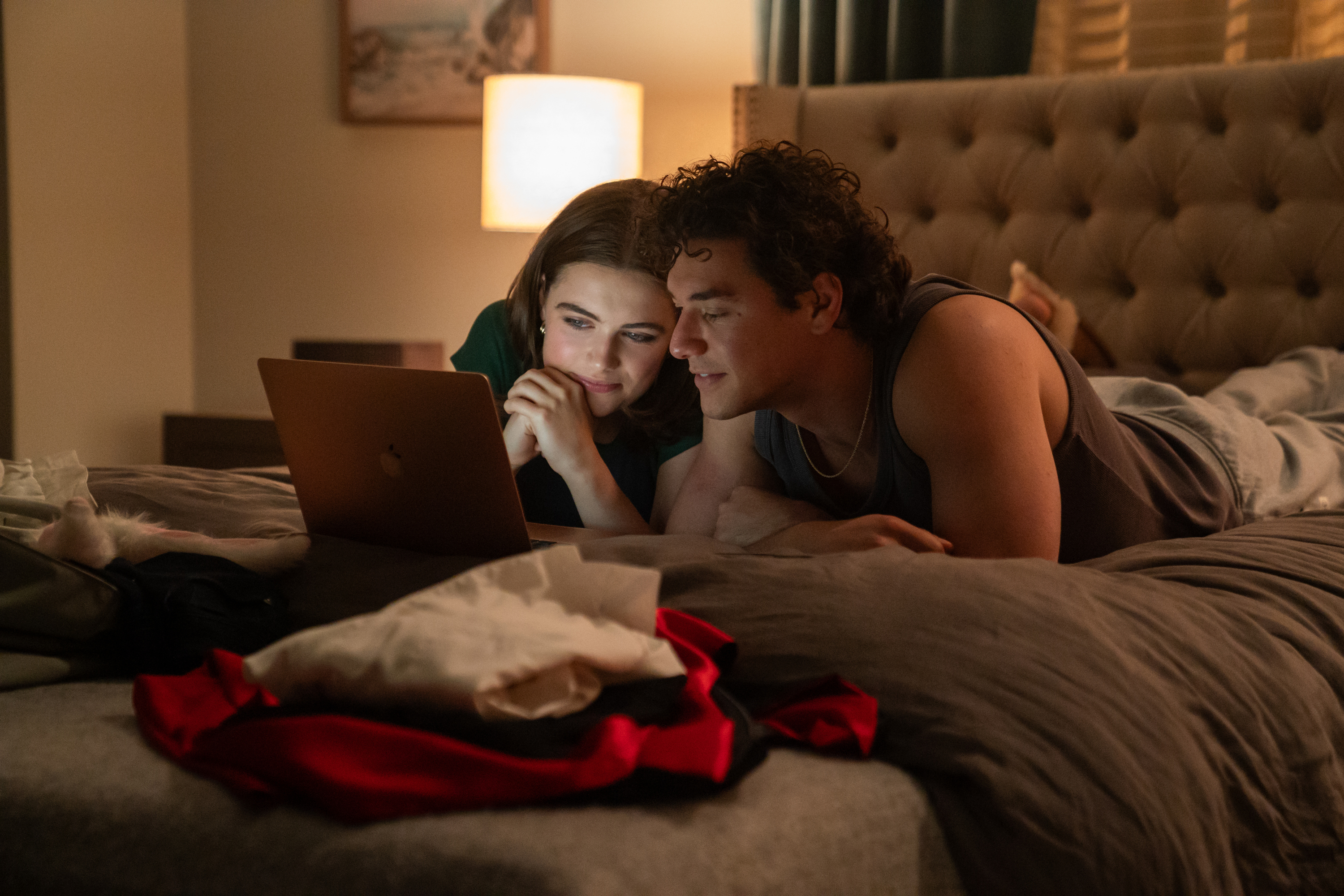 Off Campus - First Look