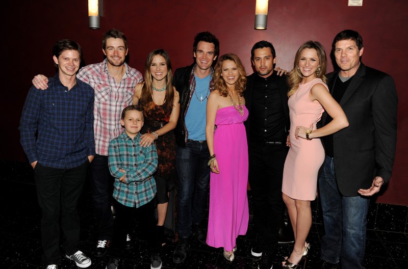 ‘One Tree Hill’ Stars Bethany Joy Lenz, Tyler Hilton Announce New Album of Iconic Songs From Show
