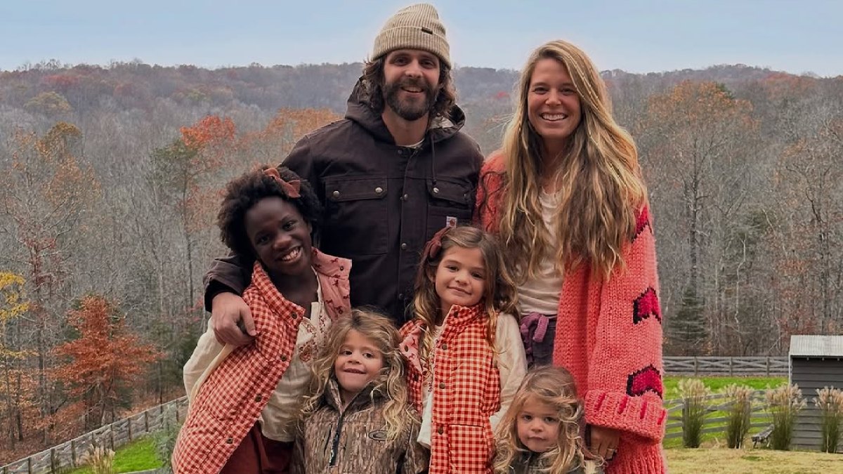 Country Singer Thomas Rhett Reveals How His Wife Told Him and Their Kids About Baby #5