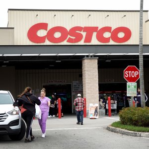 Best Thanksgiving Desserts to Buy at Costco This Year