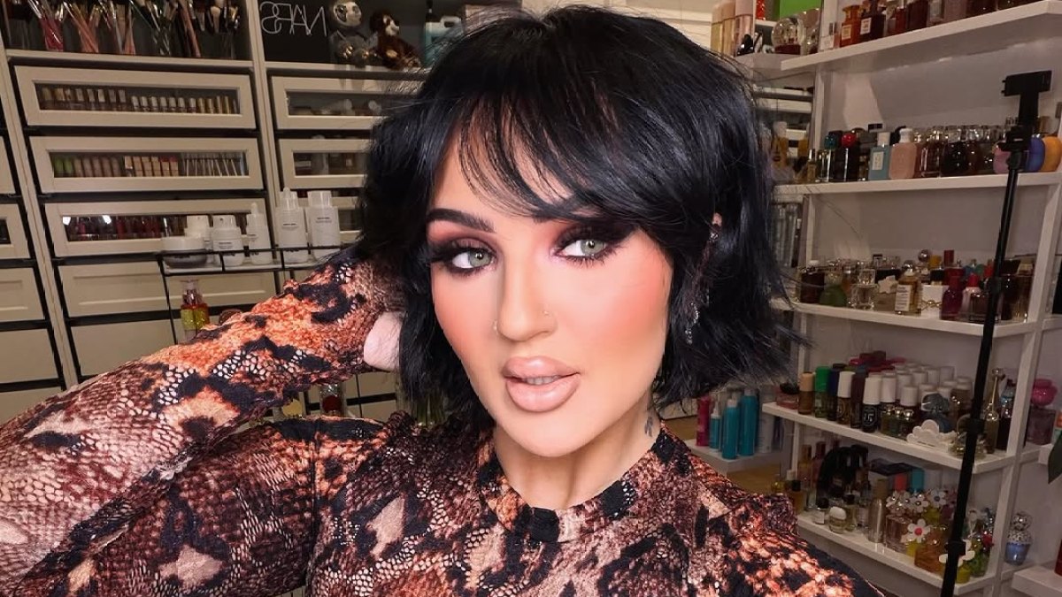 TikTok Influencer Mikayla Nogueira Shocks Fans with Dramatic Hair Transformation