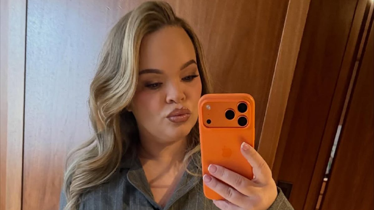 Trisha Paytas Shares Her Favorite Simple Manifestation Technique with Her Followers