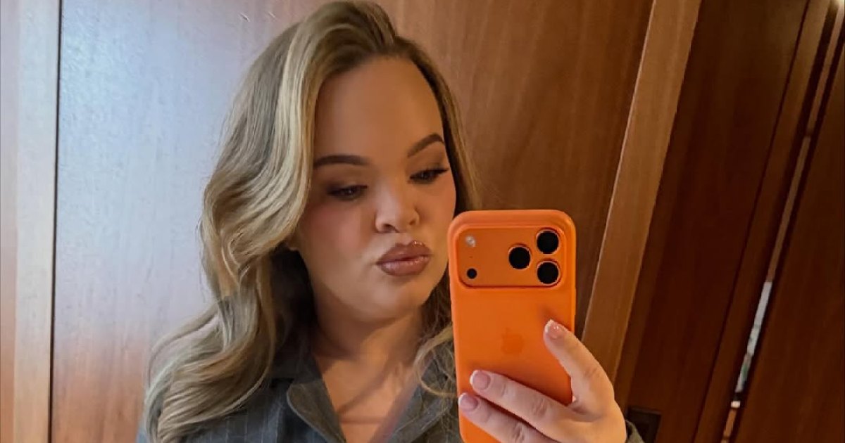 Trisha Paytas Shares Her Favourite Method for Manifesting Her Goals Trisha Paytas Shares Her Favourite Method for Manifesting Her Goals