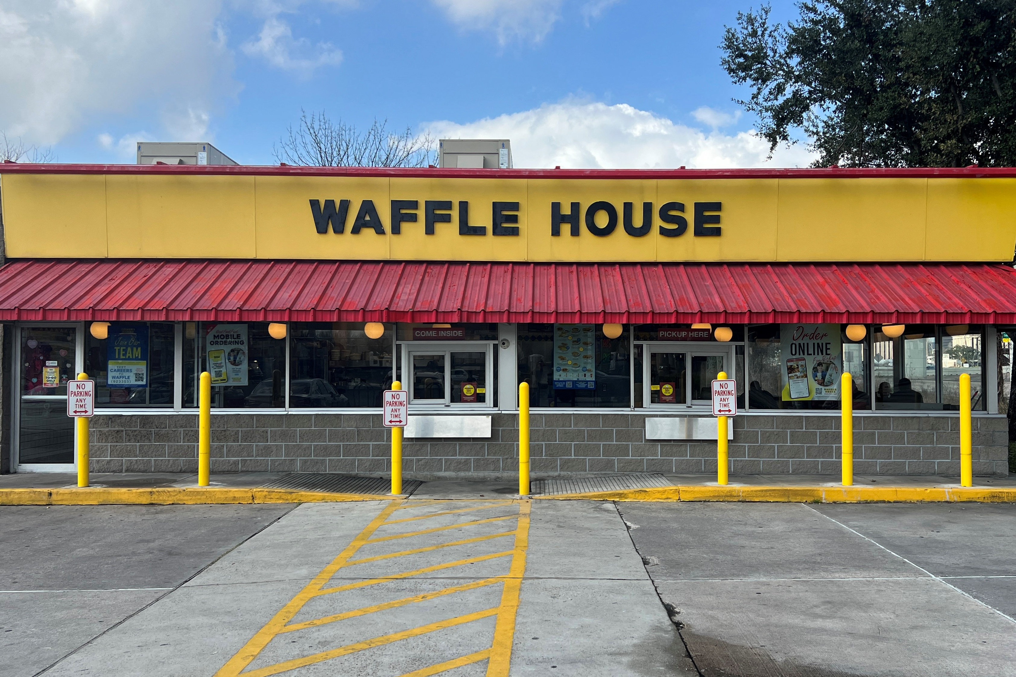 What-Restaurants-Are-Open-on-Thanksgiving-Day-2025-2197384255