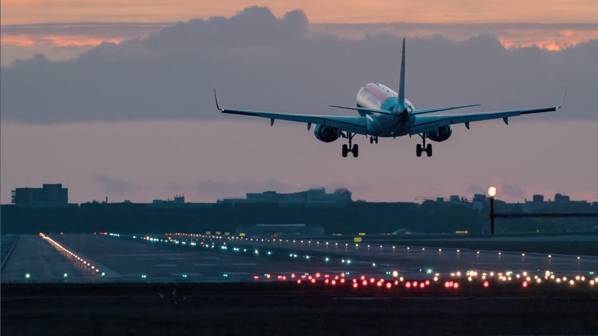 airplane-1741261846.