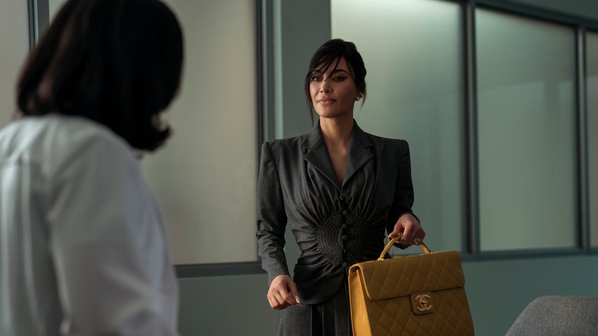 ALL’S FAIR - “103” - A team of female divorce attorneys leave a male-dominated firm to open their own powerhouse practice. Fierce, brilliant, and emotionally complicated, they navigate high-stakes breakups, scandalous secrets, and shifting allegiances—both in the courtroom and within their own ranks. In a world where money talks and love is a battleground, these women don’t just play the game—they change it. (Disney/Ser Baffo) KIM KARDASHIAN