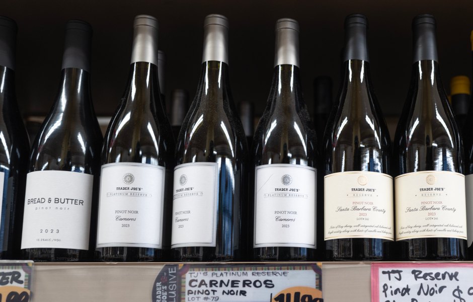 How to Survive Dry January: Week-by-Week Advice From Health Experts