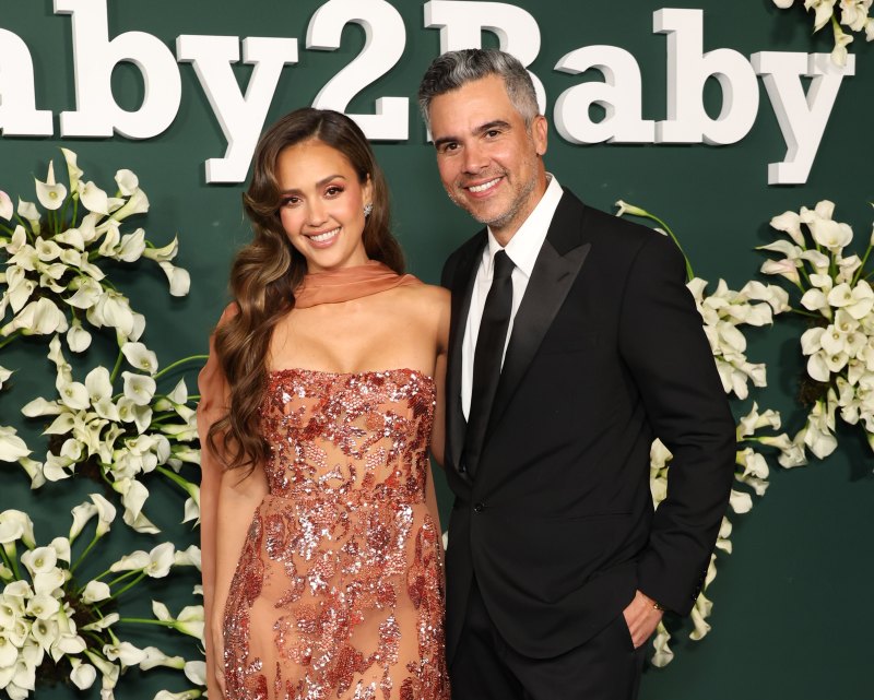 2183931026 WEST HOLLYWOOD, CALIFORNIA - NOVEMBER 09: (L-R) Jessica Alba and Cash Warren attend the 2024 Baby2Baby Gala at Pacific Design Center on November 09, 2024 in West Hollywood, California. (Photo by Monica Schipper/Getty Images)