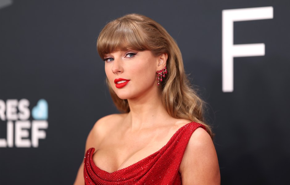Taylor-Swift-Drops-Quiet-Lyric-Updates-2197310482