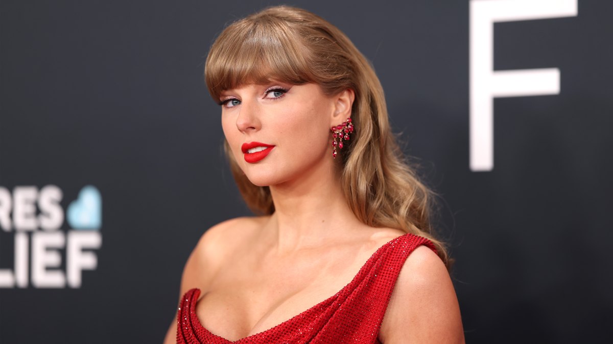 Taylor-Swift-Drops-Quiet-Lyric-Updates-2197310482