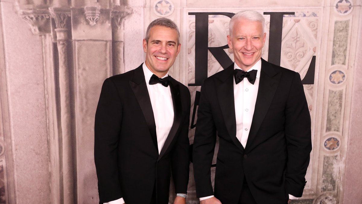 1028930174 NEW YORK, NY - SEPTEMBER 07: Andy Cohen and Anderson Cooper attend the Ralph Lauren fashion show during New York Fashion Week at Bethesda Terrace on September 7, 2018 in New York City. (Photo by Rob Kim/Getty Images)