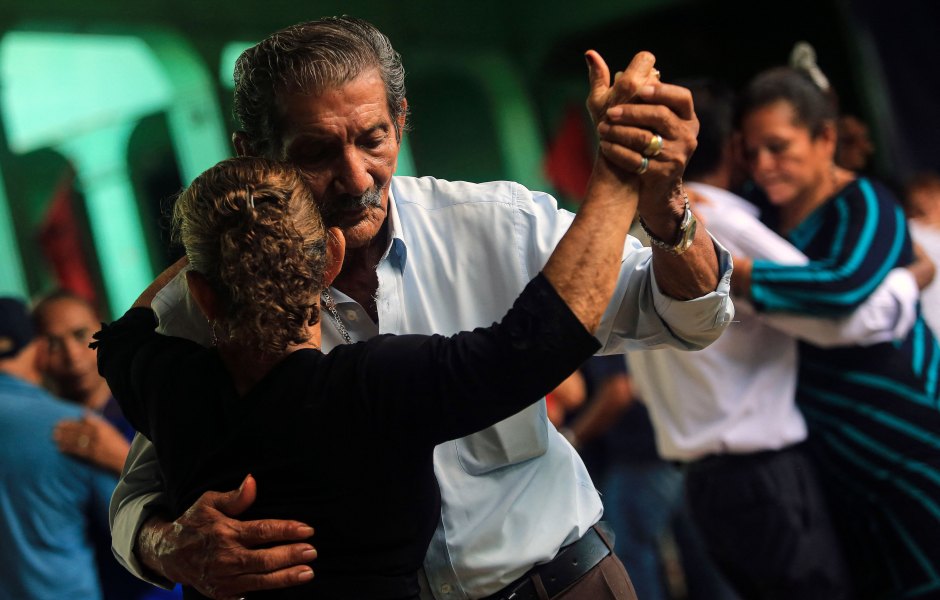 Woman With Dementia Shares a Brief, Miraculous Breakthrough With Husband at Wedding