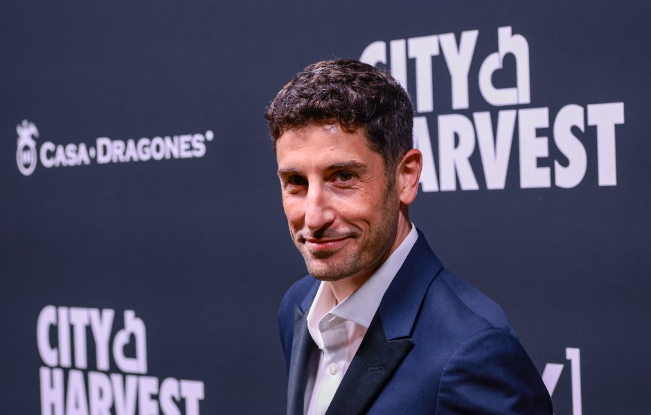 2211508932 The ‘American Pie’ Scene Everyone Remembers — and Why Jason Biggs Showed It to His 11-Year-Old Son