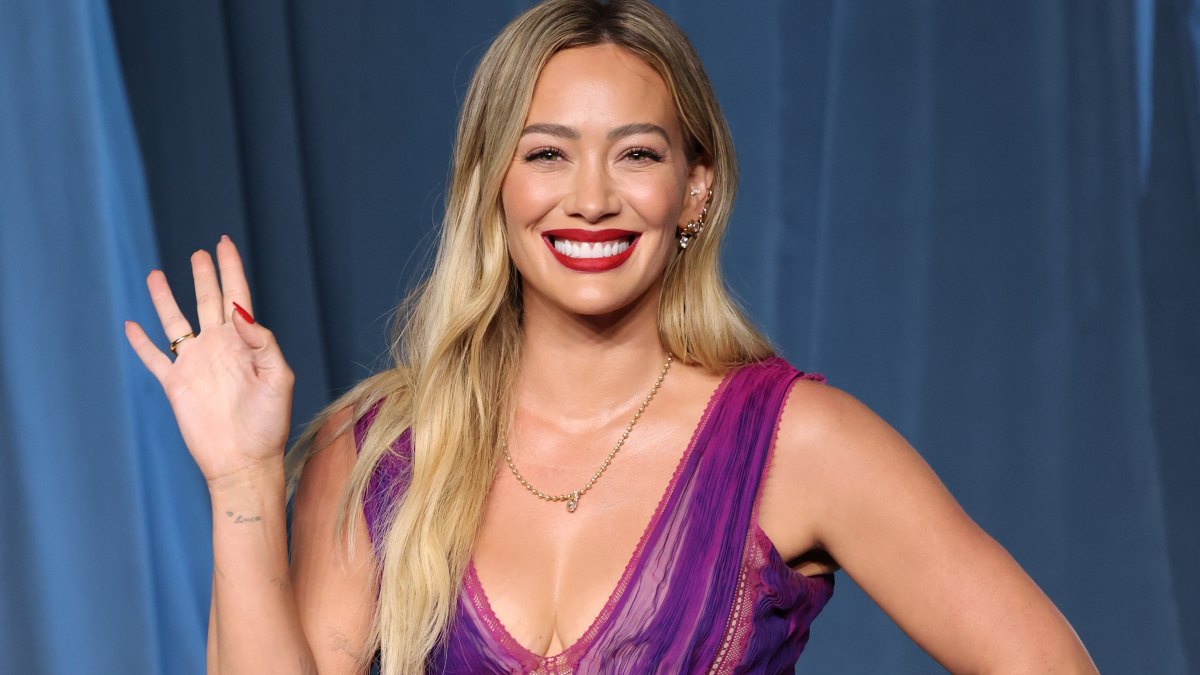 2241918301 Hilary Duff’s Daughter Reignites a Question ‘Cinderella Story’ Fans Have Wondered for 20 Years