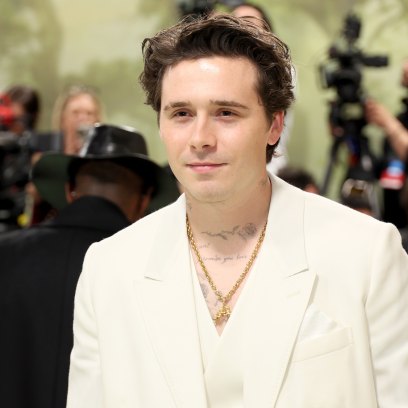-2151799809 NEW YORK, NEW YORK - MAY 06: Brooklyn Peltz Beckham attends The 2024 Met Gala Celebrating "Sleeping Beauties: Reawakening Fashion" at The Metropolitan Museum of Art on May 06, 2024 in New York City. (Photo by Dia Dipasupil/Getty Images)