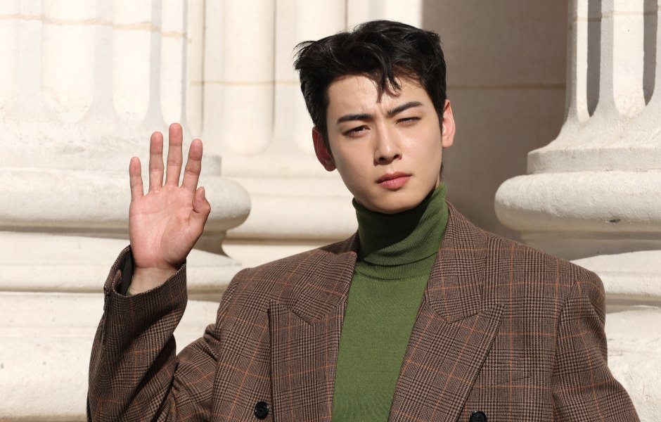 2221903549 PARIS, FRANCE - JUNE 24: (EDITORIAL USE ONLY - For Non-Editorial use please seek approval from Fashion House) Cha Eun-woo attends the Saint Laurent Menswear Spring/Summer 2026 show as part of Paris Fashion Week on June 24, 2025 in Paris, France. (Photo by Pascal Le Segretain/Getty Images)