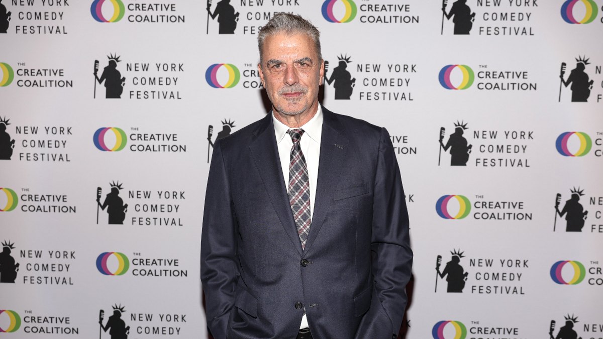 2245925960 NEW YORK, NEW YORK - NOVEMBER 08: Chris Noth attends The Creative Coalition and New York Comedy Festival Host "Richard Kind: Everywhere All At Once" at Circo on November 08, 2025 in New York City. (Photo by Manoli Figetakis/Getty Images)