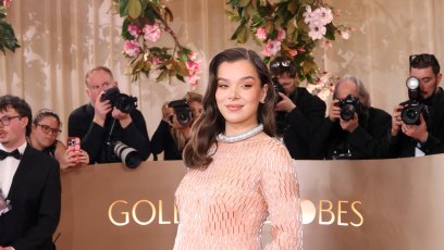 2255781293 BEVERLY HILLS, CALIFORNIA - JANUARY 11: (FOR EDITORIAL USE ONLY) Hailee Steinfeld attends the 83rd Annual Golden Globe Awards at The Beverly Hilton on January 11, 2026 in Beverly Hills, California. (Photo by Monica Schipper/Getty Images)