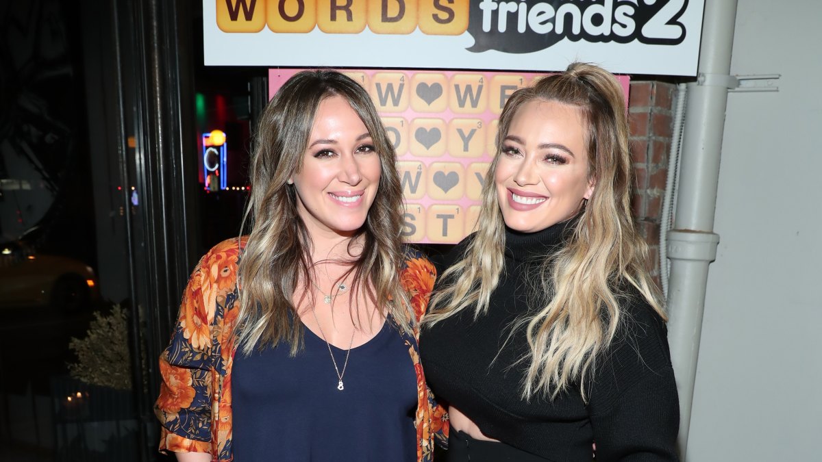 WEST HOLLYWOOD, CA - NOVEMBER 09: Haylie Duff (L) and Hilary Duff attend the Launch of Words with Friends 2 hosted by Hilary and Haylie Duff at Norah Restaurant on November 9, 2017 in West Hollywood, California. (Photo by Rich Polk/Getty Images for Words with Friends 2 )