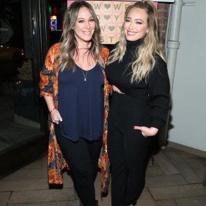 WEST HOLLYWOOD, CA - NOVEMBER 09: Haylie Duff (L) and Hilary Duff attend the Launch of Words with Friends 2 hosted by Hilary and Haylie Duff at Norah Restaurant on November 9, 2017 in West Hollywood, California. (Photo by Rich Polk/Getty Images for Words with Friends 2 )