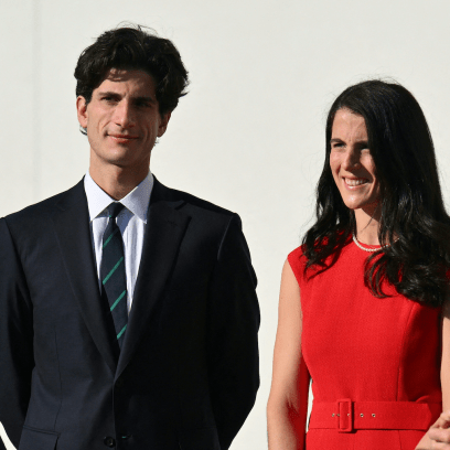 1245306873Britain's Prince William, Prince of Wales, is welcomed by US Ambassador to Australia, Caroline Kennedy (R), Jack Kennedy Schlossberg (2nd L) and Tatiana Kennedy Schlossberg to the John F. Kennedy Presidential Library and Museum in Boston, Massachusetts, December 2, 2022. (Photo by ANGELA WEISS / AFP) (Photo by ANGELA WEISS/AFP via Getty Images)