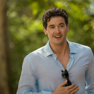 people we meet on vacation tom blyth 2