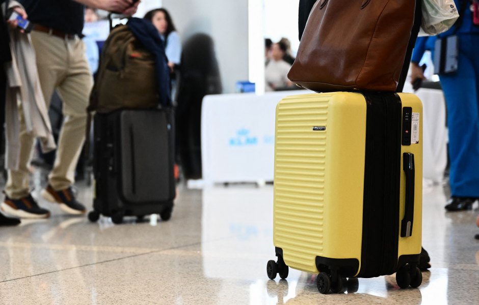 1255643930 The Carry-On Upgrades Frequent Flyers Swear By (That You Probably Haven’t Tried Yet)