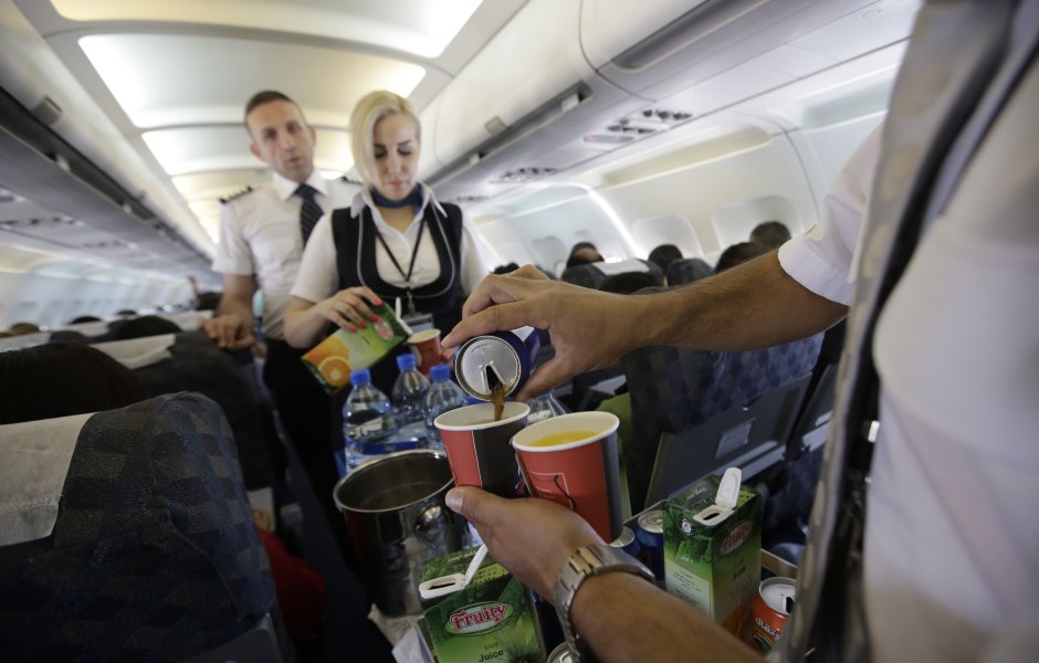 168928524 How to Make Your Own Cocktails at 30,000 Feet Using What Airlines Already Offer