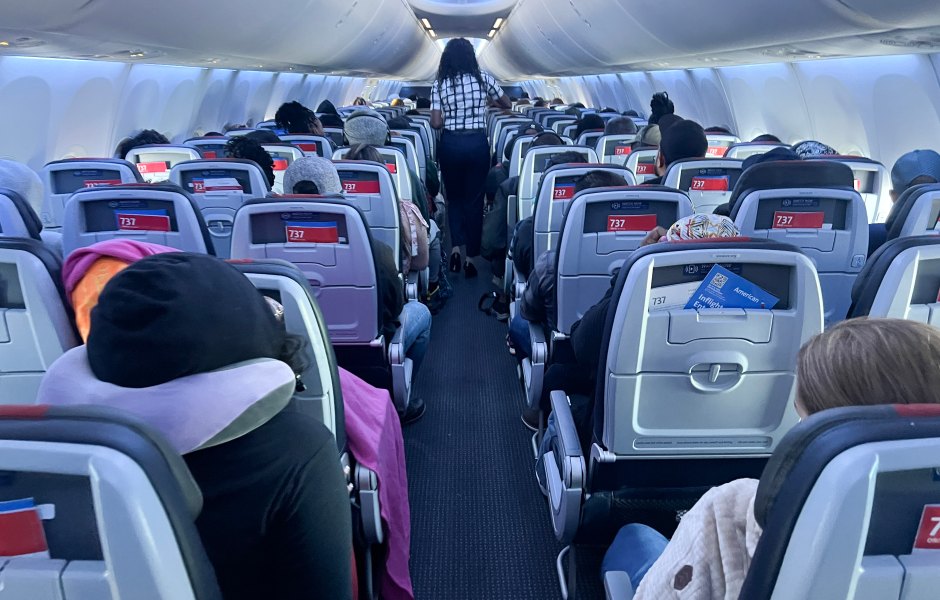 2181013792 Skip the Upgrade Fee: How to Create Your Own First-Class Flight Experience for the Price of Economy