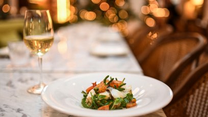 2190091728 Why the Smartest Food Lovers Are Hunting for Seasonal Menus Right Now