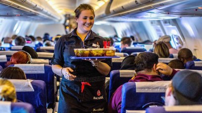 458198626 The Science-Backed Cocktail Strategy That Frequent Flyers Are Using to Actually Enjoy Drinks at Altitude