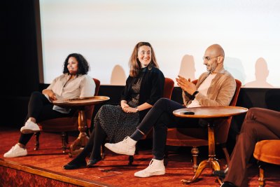 Mo Helmi at a seminar