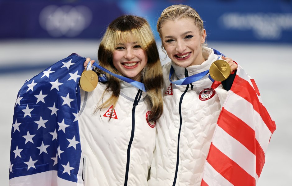 -2260590898 MILAN, ITALY - FEBRUARY 08: Gold medalist Alyssa Liu and Amber Glenn of Team United States pose for a photo after the Medal Ceremony for the Team Event after the Men's Single Skating - Free Skating Team Event on day two of the Milano Cortina 2026 Winter Olympic games at Milano Ice Skating Arena on February 08, 2026 in Milan, Italy. (Photo by Jamie Squire/Getty Images)