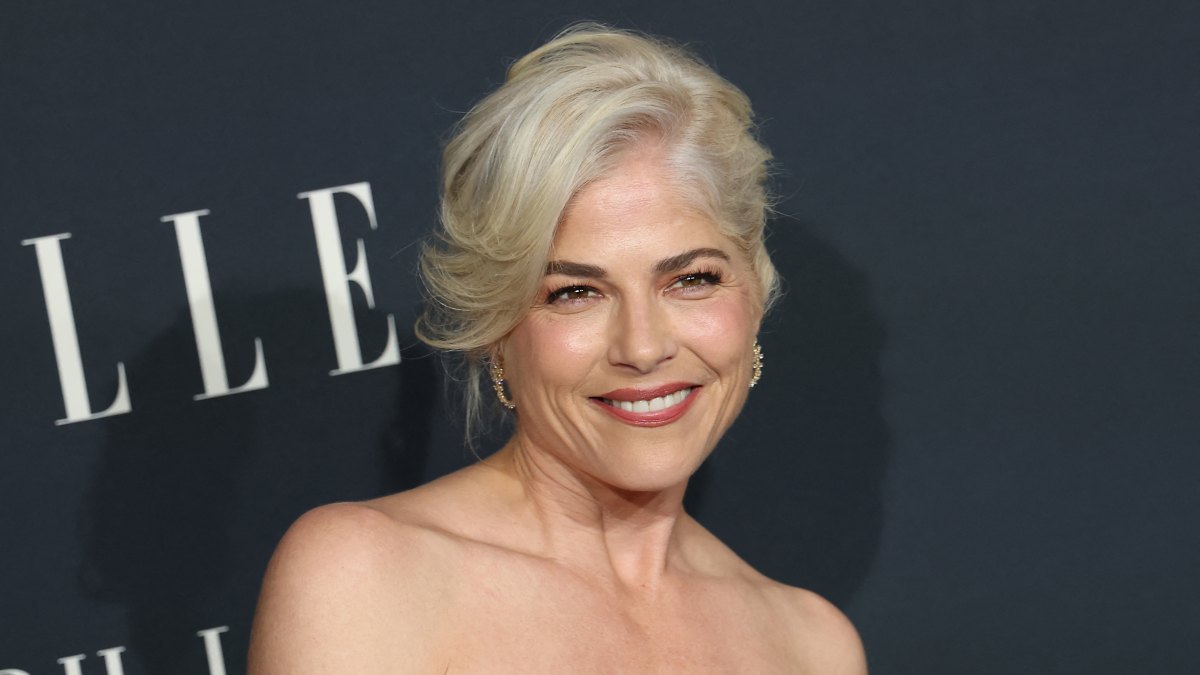 2185057488 selma blair at elle women in hollywood