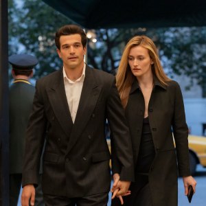 FX's Love Story: John F. Kennedy Jr. & Carolyn Bessette -- "I Love You" -- Season 1, Episode 4 (Airs Thurs., February 19) -- Pictured: (l-r) Paul Anthony Kelly as John F. Kennedy Jr., Sarah Pidgeon as Carolyn Bessette. CR: FX