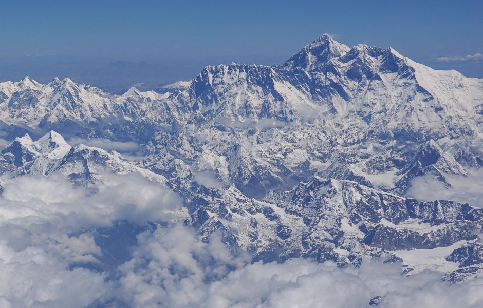 GettyImages-1142741242-Who-Was-Jim-Whittaker-A-Look-at-the-Life-of-Americas-First-Mount-Everest-Climber