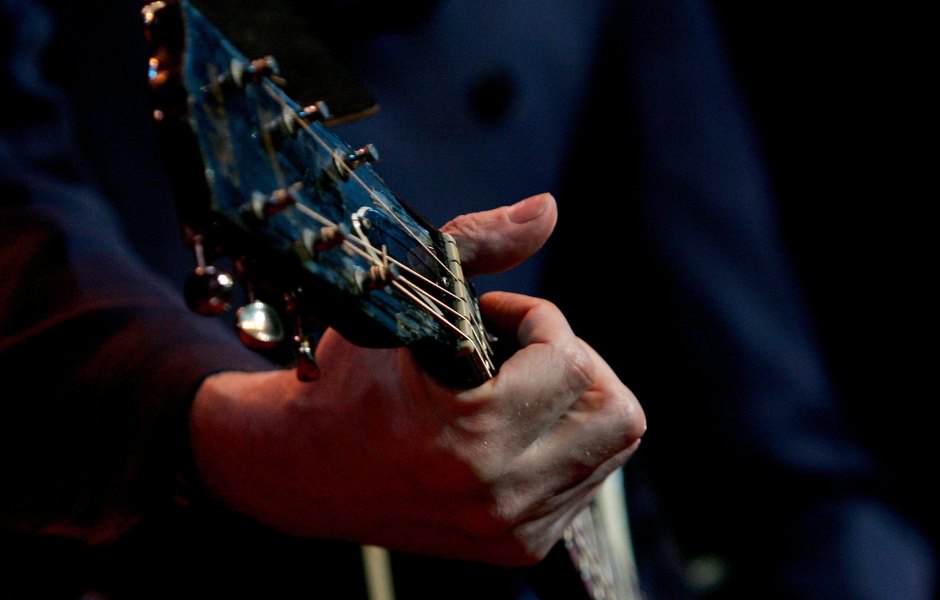 PERTH, AUSTRALIA - APRIL 18: The hand of Bob Geldof plays his guitar while performing at the Perth Concert Hall on April 18, 2006 in Perth, Australia. (Photo by Paul Kane/Getty Images)
