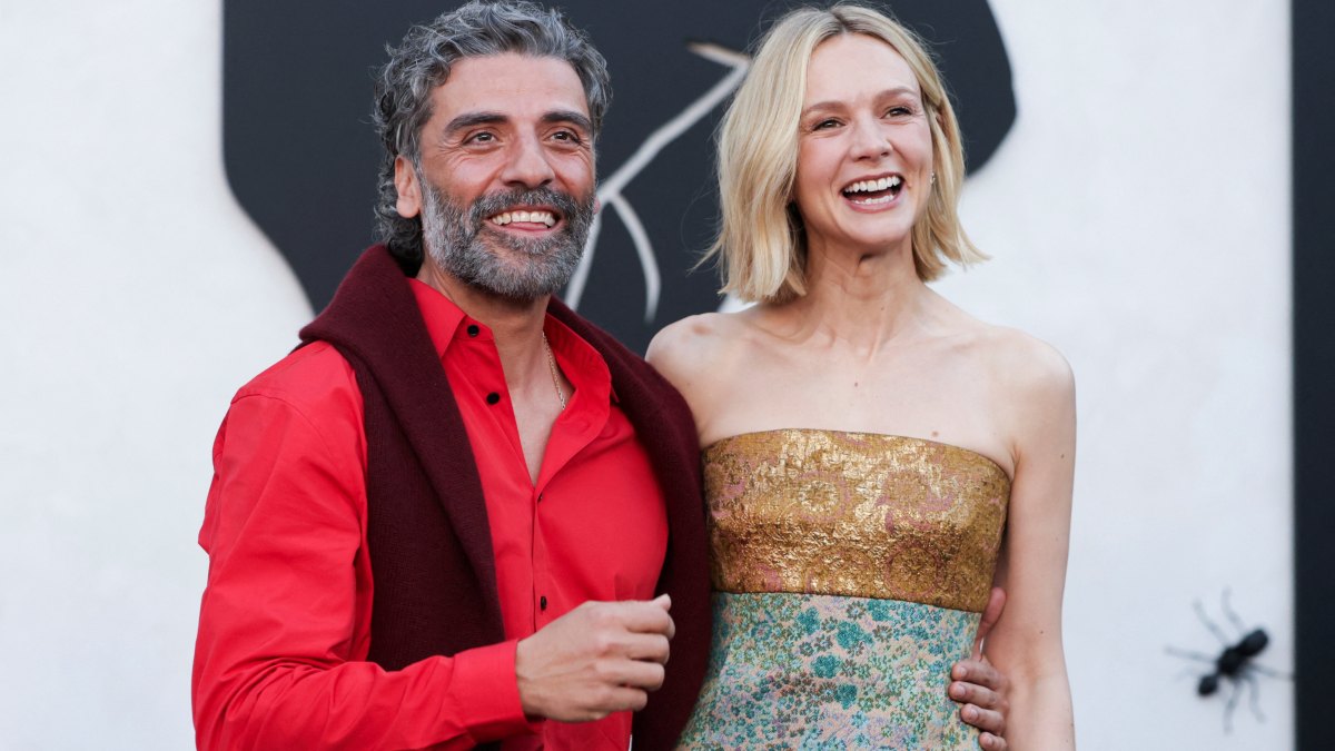 Reuters-RC2DLKA3RRFF-Netflixs-Beef-Season-2-Stars-Oscar-Isaac-and-Carey-Mulligan-as-a-Crumbling-Couple